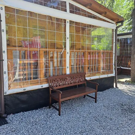 Chalet Lake Lugano, Vienna 18 בקתה